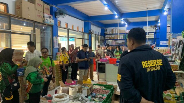 Satgas Pangan Nasional dan Satreskrim Polres Teluk Bintuni Sidak Distributor Sembako Guna Pastikan Stabilitas Harga Jelang Idul Fitri 2026.